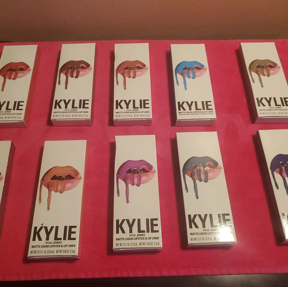 KYLIE Jenner Lip Kits